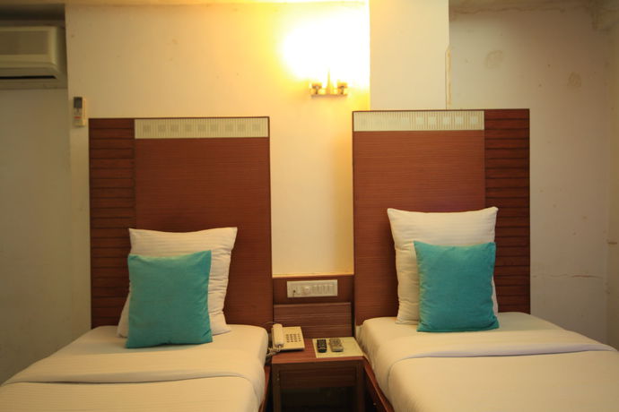 Imagen de la habitación del Hotel Kadamb Inn. Foto 3