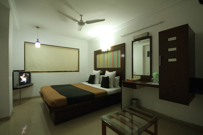 Imagen de la habitación del Hotel Kadamb Inn. Foto 4