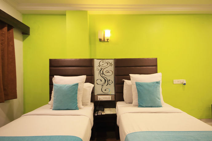 Imagen de la habitación del Hotel Kadamb Inn. Foto 13