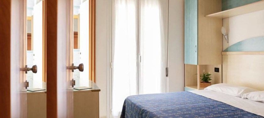 Imagen de la habitación del Hotel Kadett. Foto 12