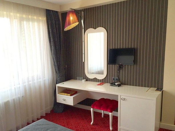 Imagen de la habitación del Hotel Kadhirga. Foto 16