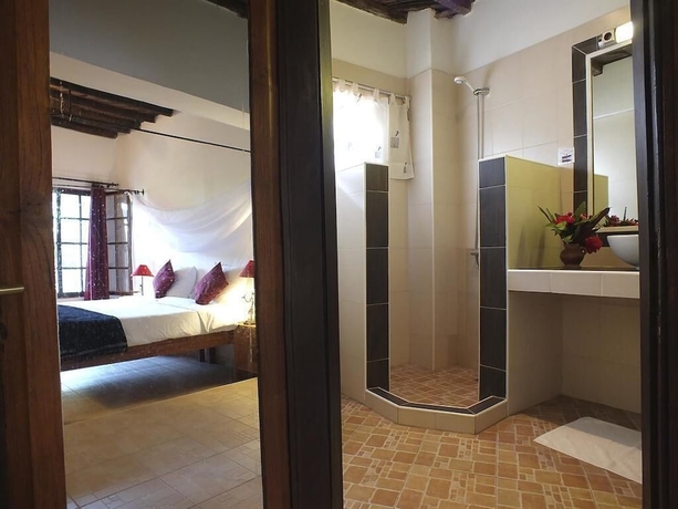 Imagen de la habitación del Hotel Kadiandoumagne. Foto 14