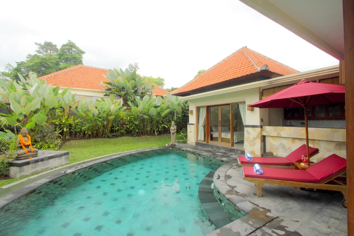 Imagen de la piscina del Hotel Kadiga Villas Ubud. Foto 17