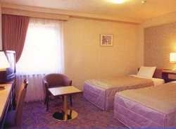 Imagen de la habitación del Hotel Kadoma Public. Foto 3