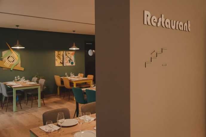 Imagen del bar/restaurante del Hotel Kadrisa. Foto 2