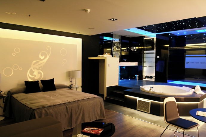 Imagen de la habitación del Hotel Kadrit, Cadrete. Foto 3