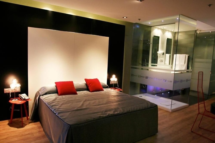 Imagen de la habitación del Hotel Kadrit, Cadrete. Foto 17