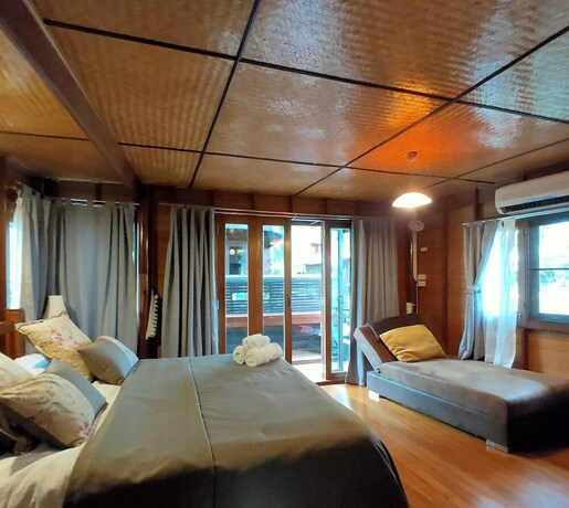 Imagen de la habitación del Hotel Kaengkrachan Boathouse Paradise Resort. Foto 13