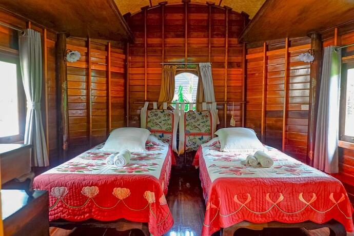 Imagen de la habitación del Hotel Kaengkrachan Boathouse Paradise Resort. Foto 24