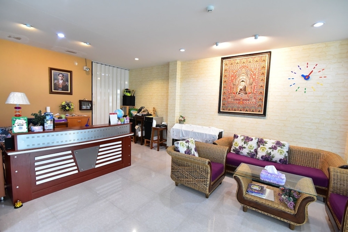 Imagen de los interiores del Hotel Kaewfathip Apartment. Foto 16