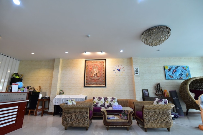 Imagen de los interiores del Hotel Kaewfathip Apartment. Foto 18