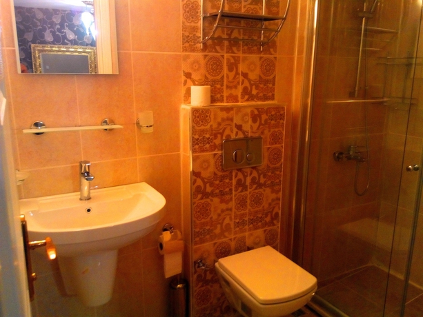 Imagen de la habitación del Hotel Kaftan. Foto 16