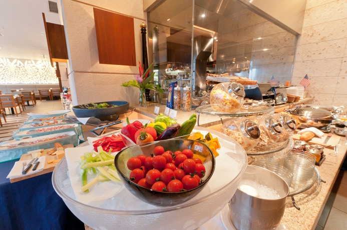 Imagen del bar/restaurante del Hotel Kafuu Resort Fuchaku Condo. Foto 2