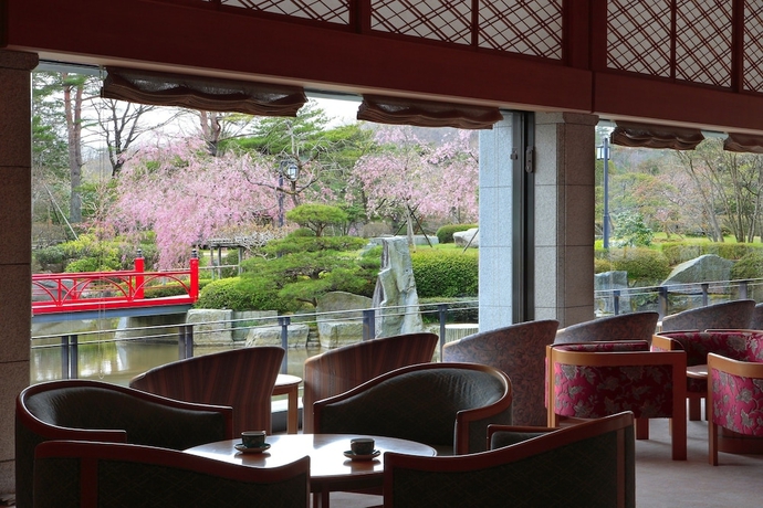 Imagen del bar/restaurante del Hotel Kagaribi No Yu Ryokusuitei. Foto 3