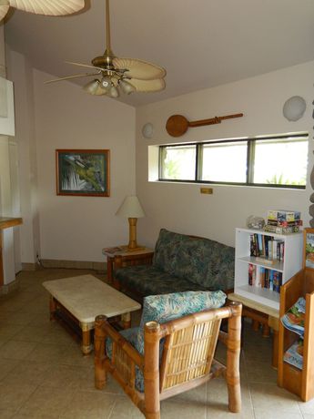 Imagen de los interiores del Hotel Kahana Beach Vacation Club. Foto 16