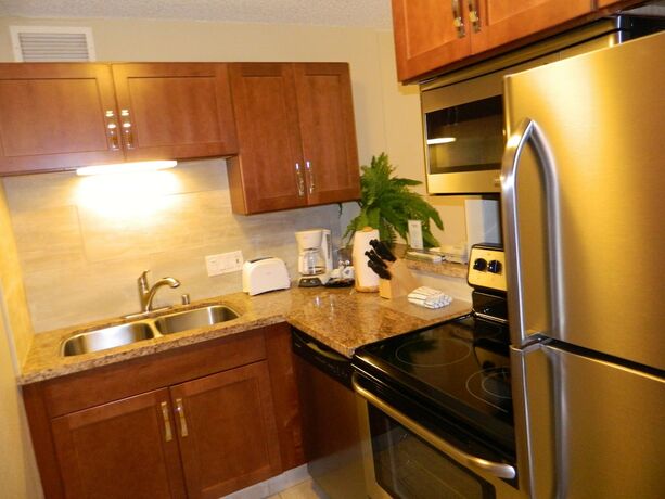 Imagen de la habitación del Hotel Kahana Villa. Foto 26