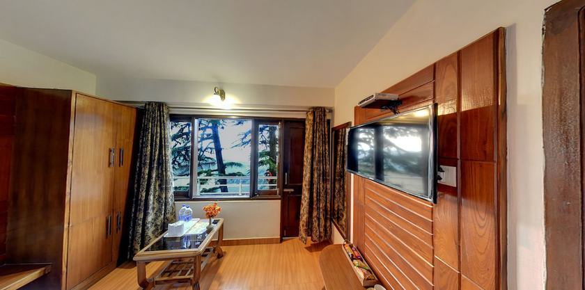 Imagen de los interiores del Hotel Kahkashan. Foto 16