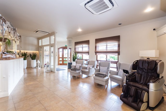Imagen de los interiores del Hotel Kahlberg. Foto 17