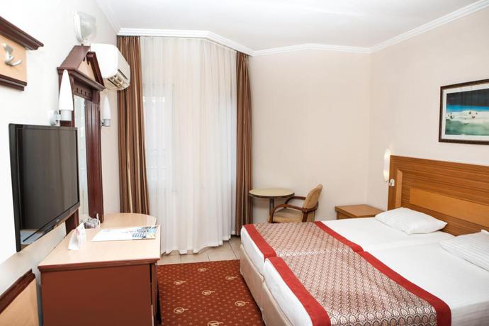 Imagen de la habitación del Hotel Kahya. Foto 4