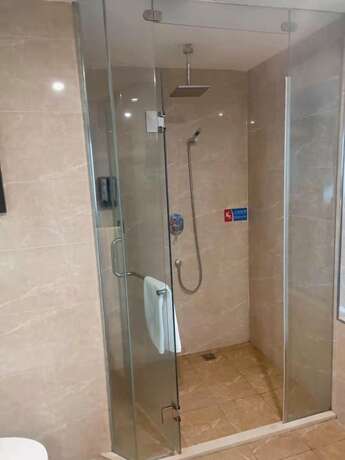 Imagen de la habitación del Hotel Kai Bin International. Foto 10
