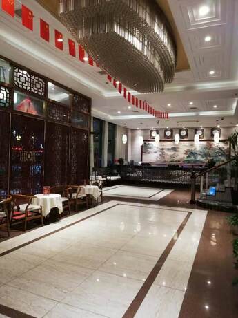 Imagen de los interiores del Hotel Kai Bin International. Foto 12
