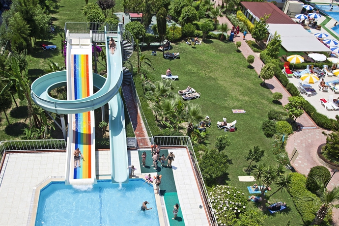 Imagen de la piscina del Hotel Kaia Coracesium. Foto 15