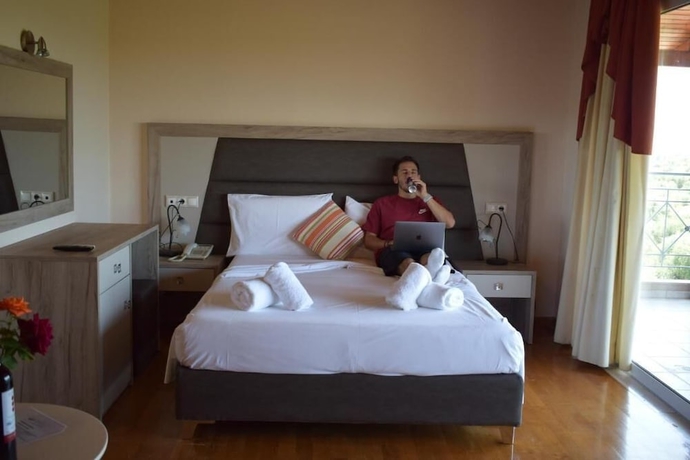 Imagen de la habitación del Hotel Kaiafas Lake. Foto 19