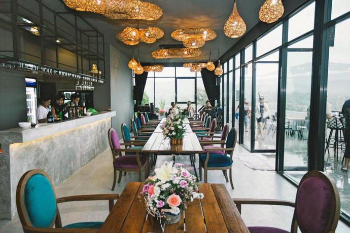 Imagen del bar/restaurante del Hotel Kaida Resort and Residences. Foto 6