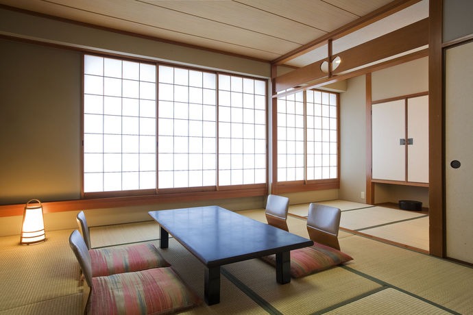 Imagen del bar/restaurante del Hotel Kaike Grand Tensui. Foto 4