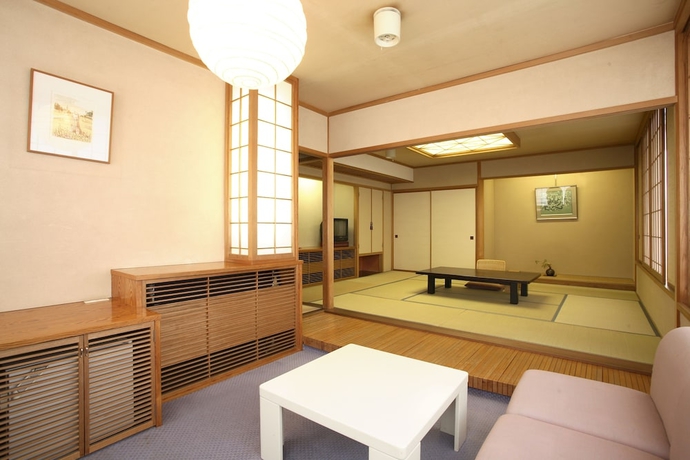 Imagen de la habitación del Hotel Kaike Onsen Tokoen. Foto 5