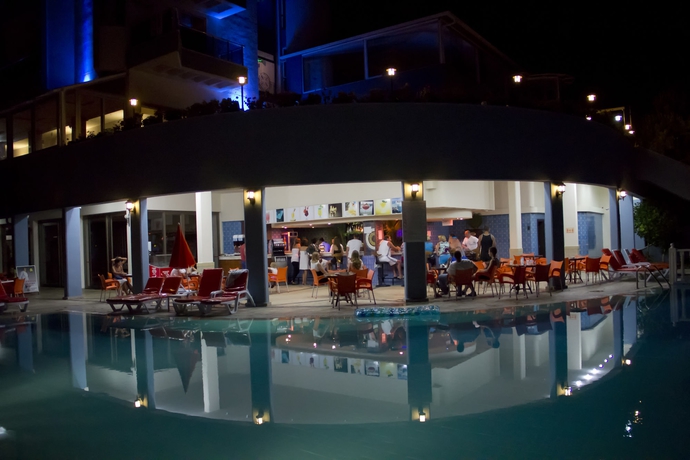 Imagen de la piscina del Hotel Kaila Beach - All Inclusive. Foto 15