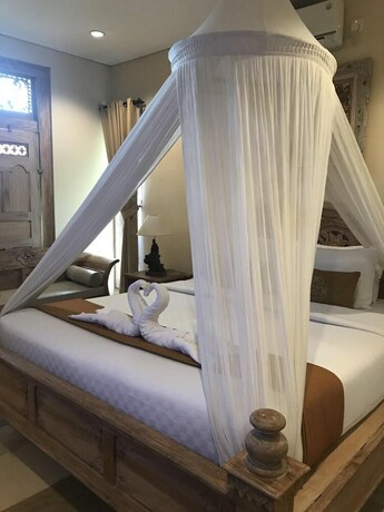 Imagen de la habitación del Hotel Kailash Bali. Foto 33