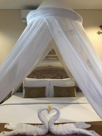 Imagen de la habitación del Hotel Kailash Bali. Foto 35