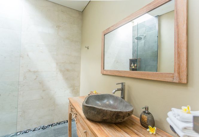 Imagen de la habitación del Hotel Kailash Suites Ubud. Foto 14