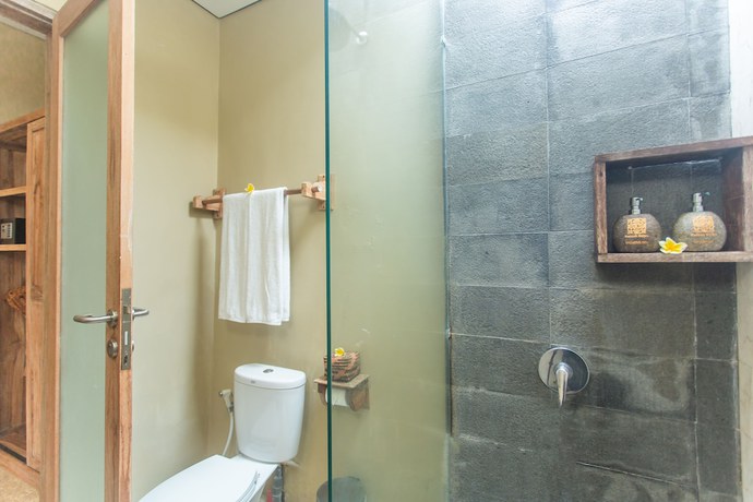 Imagen de la habitación del Hotel Kailash Suites Ubud. Foto 15