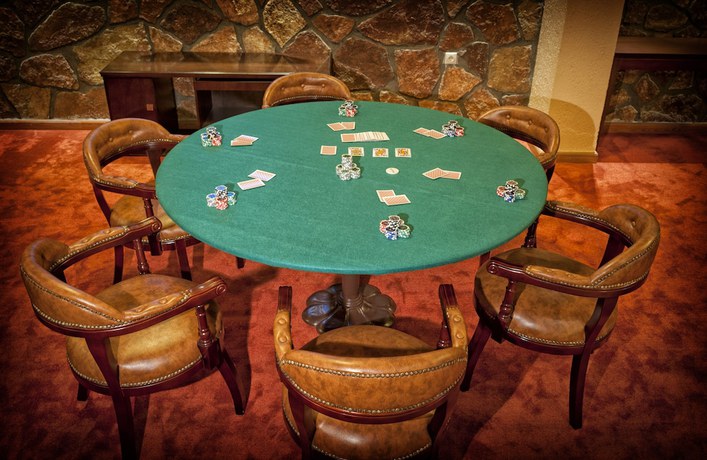 Imagen de los interiores del Hotel Kaimak Inn. Foto 16