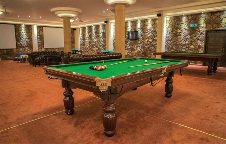 Imagen de los interiores del Hotel Kaimak Inn. Foto 18