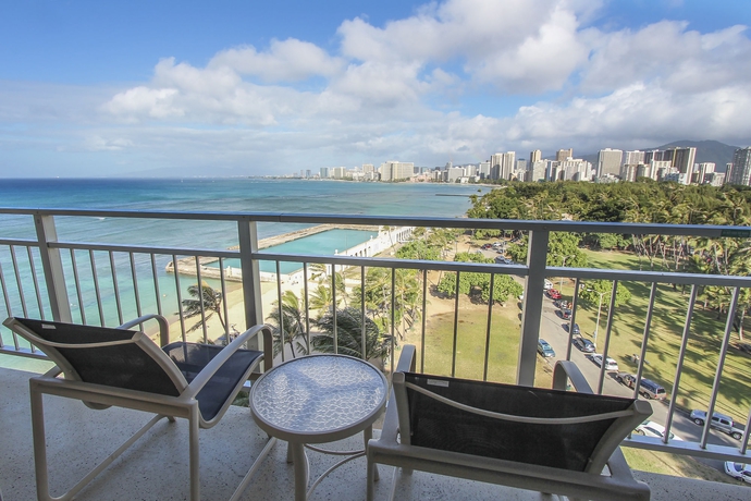 Imagen de la habitación del Hotel Kaimana Beach. Foto 7