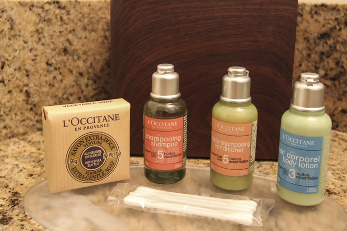 Imagen de la habitación del Hotel Kaimana Beach. Foto 14