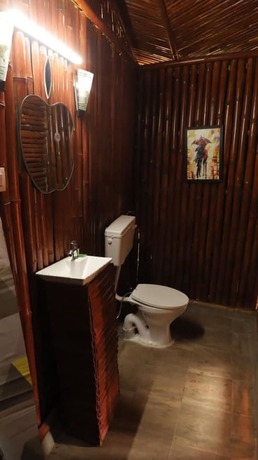 Imagen de la habitación del Hotel Kainaat A Riverside Homestay. Foto 18