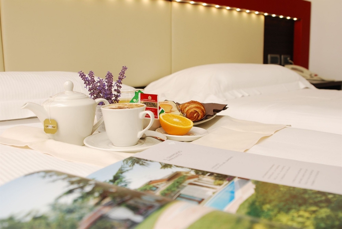 Imagen de la habitación del Hotel Kairos Garda. Foto 2