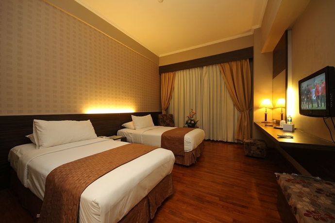 Imagen de la habitación del Hotel Kaisar. Foto 8