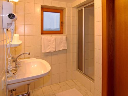 Imagen de la habitación del Hotel Kaiser, Ebbs. Foto 5