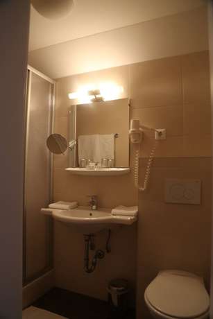 Imagen de la habitación del Hotel Kaiser Franz Josef. Foto 15