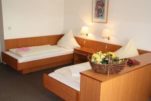 Imagen de la habitación del Hotel Kaiser, Moenchengladbach. Foto 7