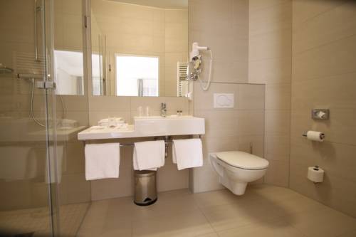 Imagen de la habitación del Hotel Kaiser Von &ouml;sterreich, Historik- Und Thermalhotel. Foto 5