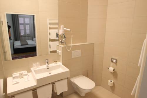 Imagen de la habitación del Hotel Kaiser Von &ouml;sterreich, Historik- Und Thermalhotel. Foto 9