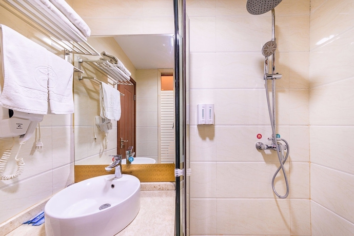 Imagen de la habitación del Hotel Kaiserdom Airport Branch. Foto 5