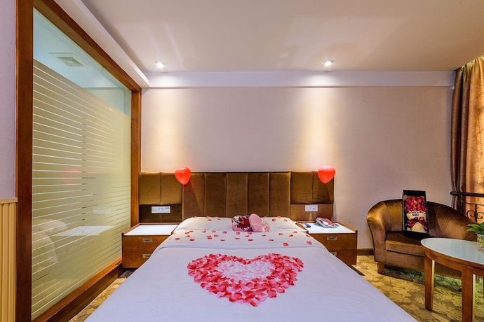 Imagen de la habitación del Hotel Kaiserdom Airport Branch. Foto 7