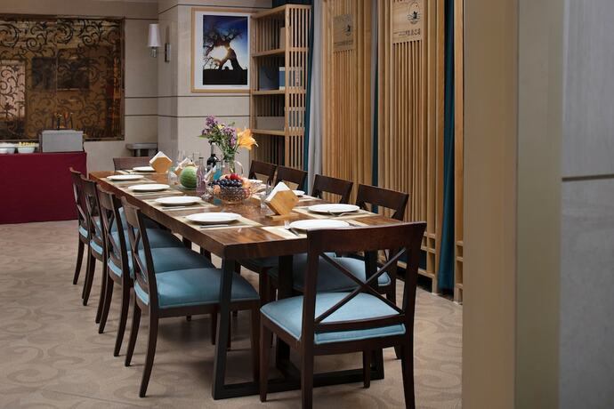 Imagen del bar/restaurante del Hotel Kaiserdom Guangzhou Ouzhuang. Foto 10